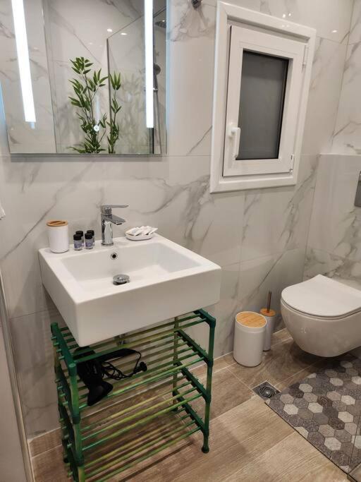 Апартаменти Lux House Attiki Vipgreece Афіни Екстер'єр фото